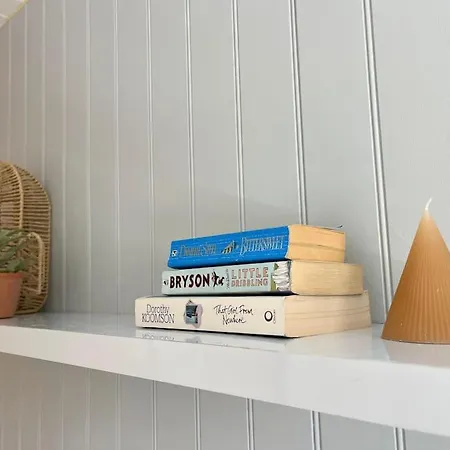 Вилла Artistic, Bright & Spacious 3 Bedroom