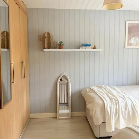 Villa Artistic, Bright & Spacious 3 Bedroom Leeds (West Yorkshire)