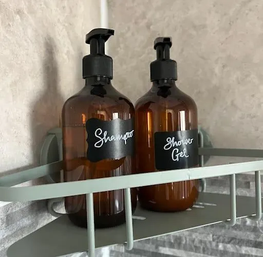 Artistic, Bright & Spacious 3 Bedroom Villa Leeds (West Yorkshire)