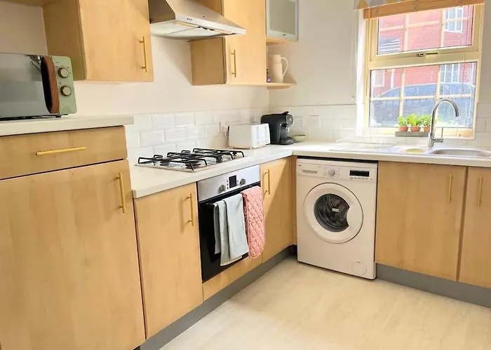 Artistic, Bright & Spacious 3 Bedroom * Leeds (West Yorkshire)