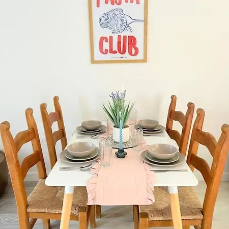 Villa Artistic, Bright & Spacious 3 Bedroom Leeds (West Yorkshire)