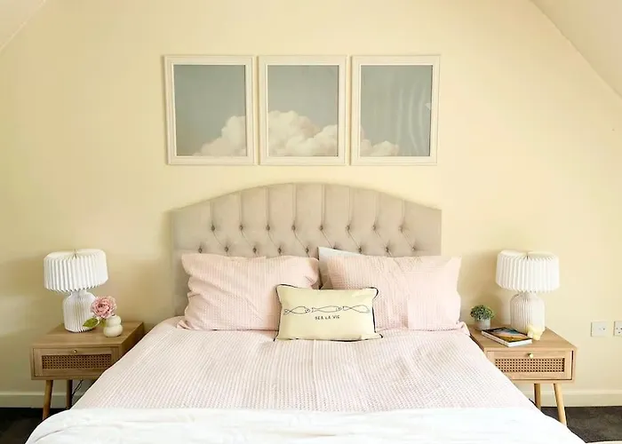 빌라 Artistic, Bright & Spacious 3 Bedroom