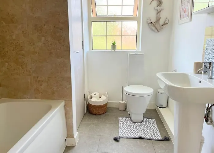 빌라 Artistic, Bright & Spacious 3 Bedroom 리즈